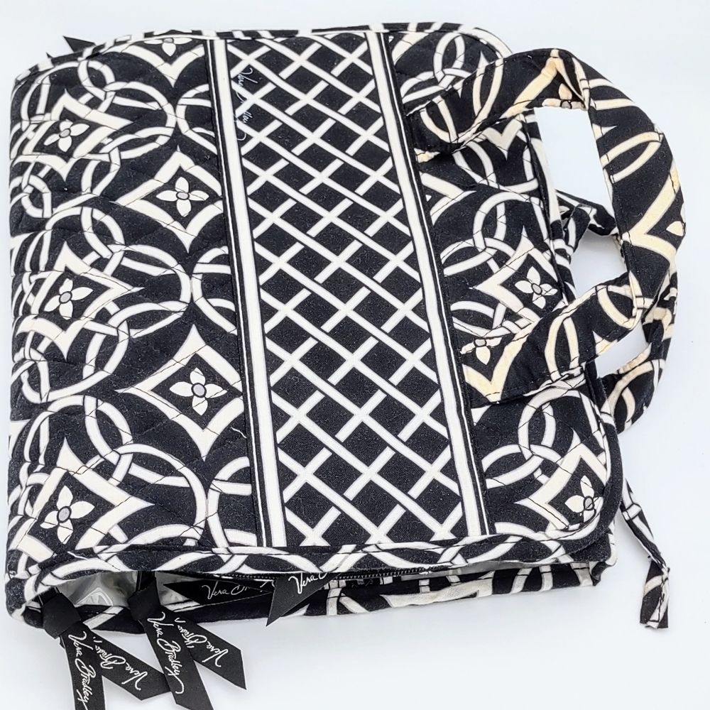 Vera Bradley Hanging Organizer "Concerto" Toiletry Bag - Picture 3 of 13